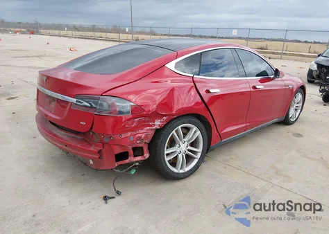 2015 Tesla Model S 60/70/85 из США, поврежденный, VIN 5YJSA1S16FFP77388